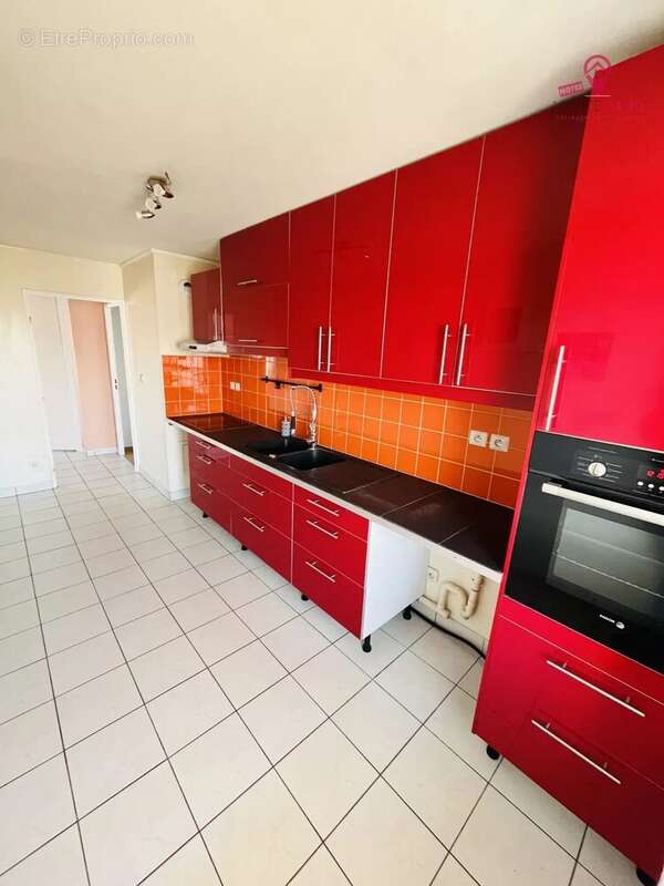 Appartement à LYON-8E