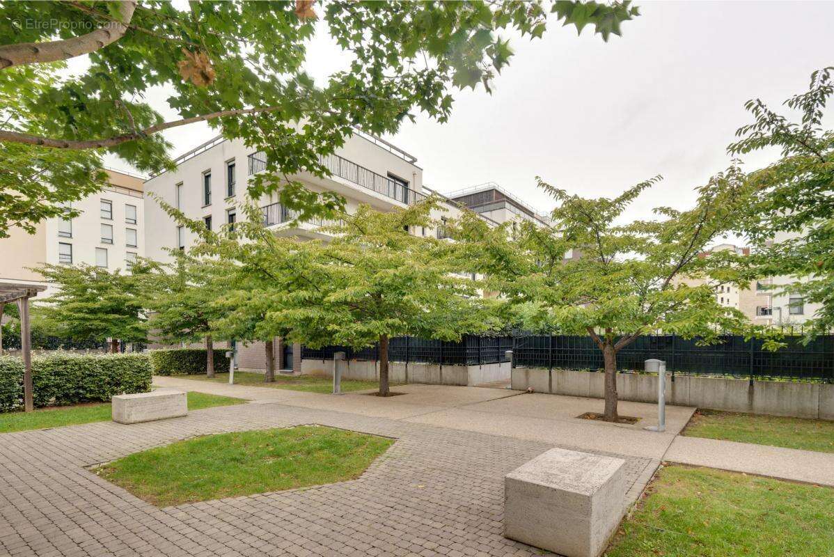 Appartement à AUBERVILLIERS