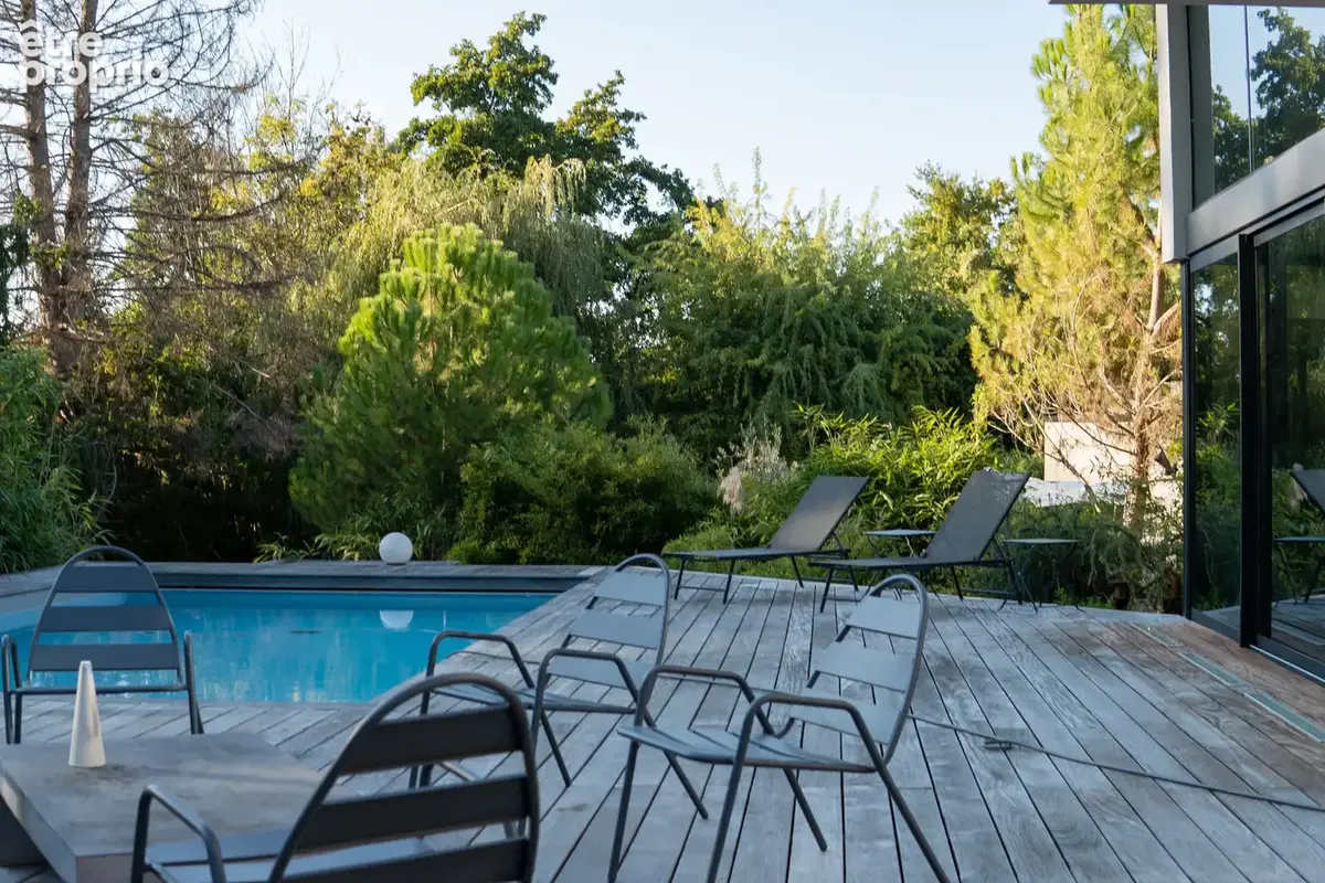 Thonon - Corzent - Villa d'architecte à deux pas du lac dans un havre de paix et de verdure - photo 2