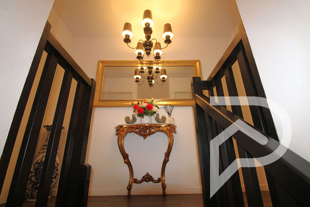 Maison à LACROIX-SAINT-OUEN