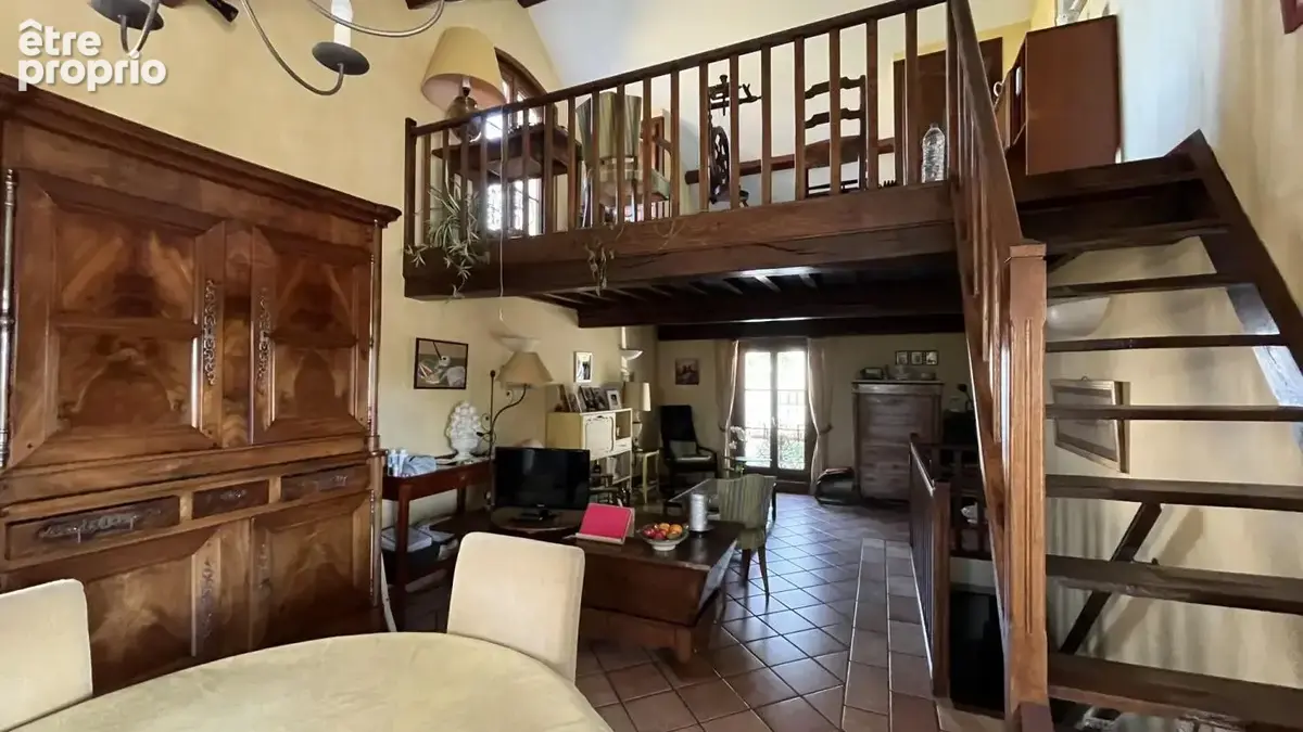 Maison de 168 m² en centre bourg - photo 5