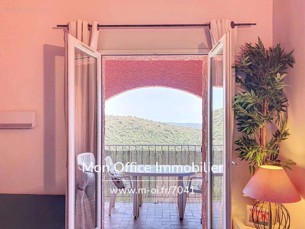 Référence : 7041-les. - studio cabine vue mer residence calme à cavalaire sur mer - photo 9