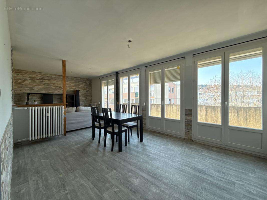 T4 lumineux avec balcon - Chenôve - photo 11