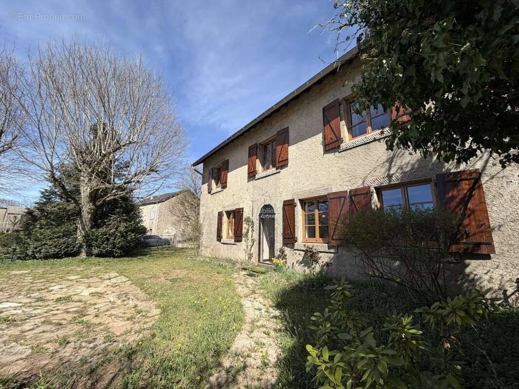 Maison à SAINT-SAUVEUR-CAMPRIEU