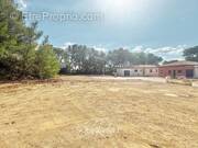 Terrain à LEZIGNAN-CORBIERES