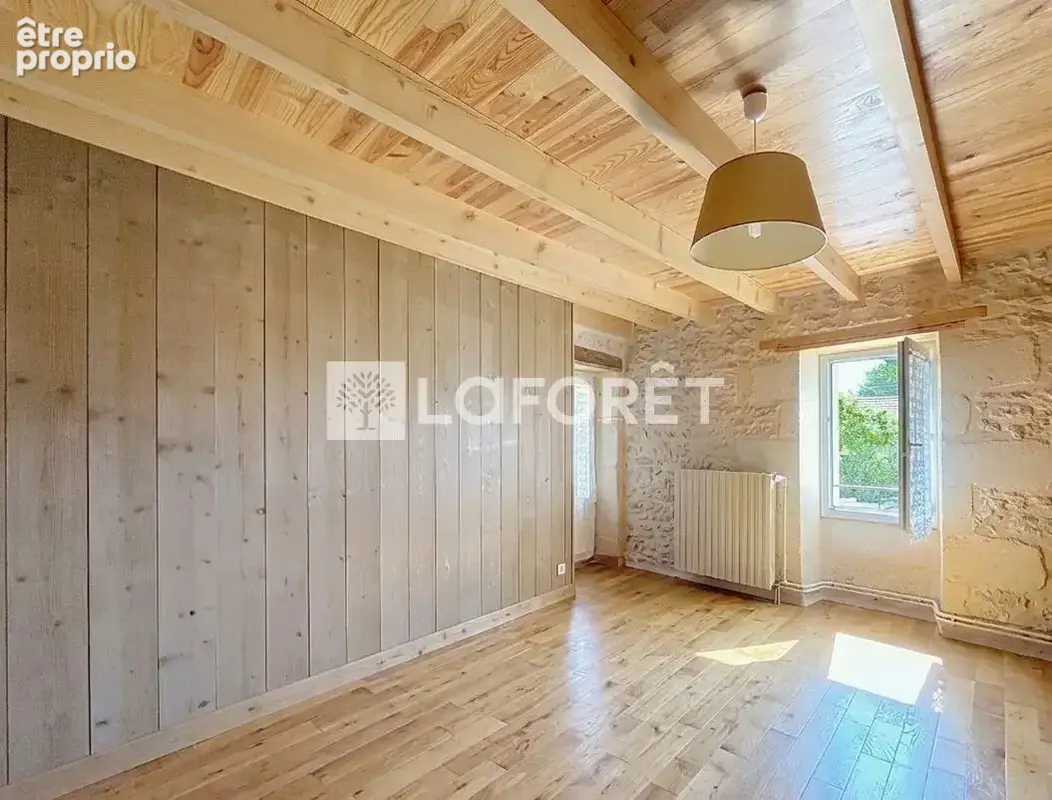 Maison de caractère / Charentaise en pierre aux portes de Blaye ? 6 chambres, jardin & dépendances - photo 2