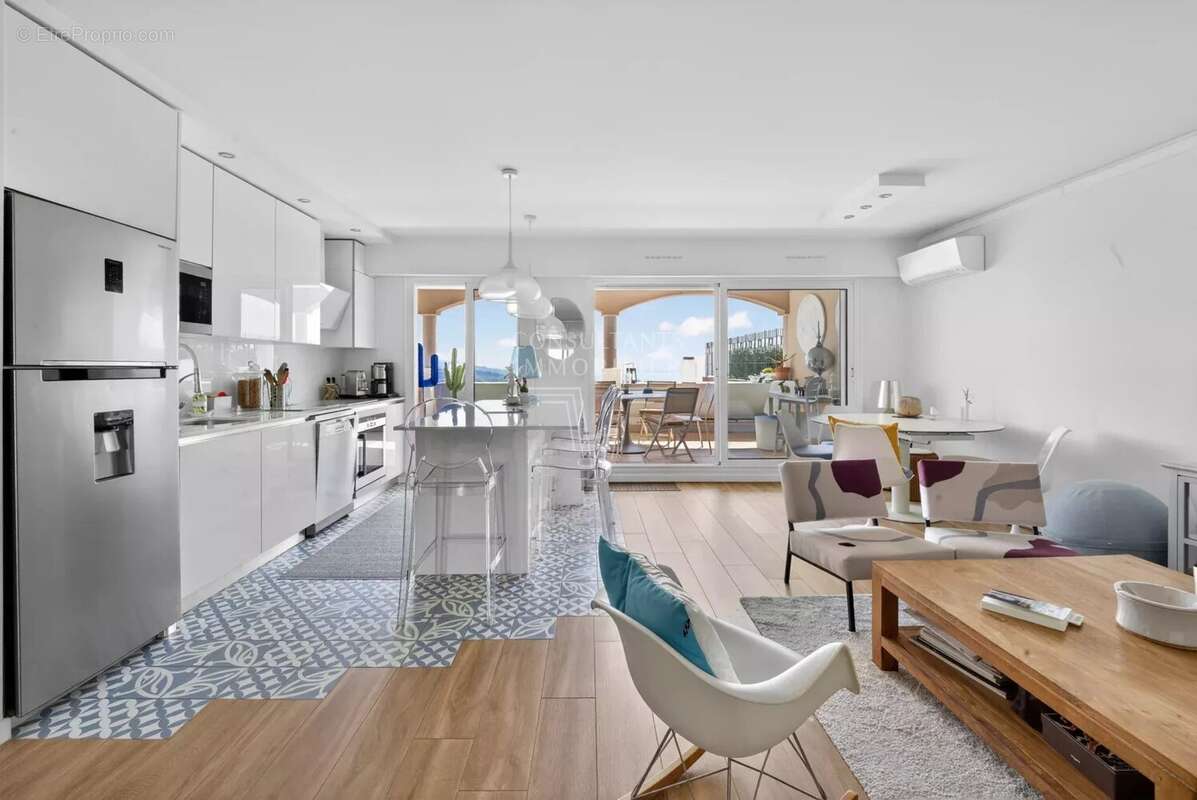 Appartement à MANDELIEU-LA-NAPOULE