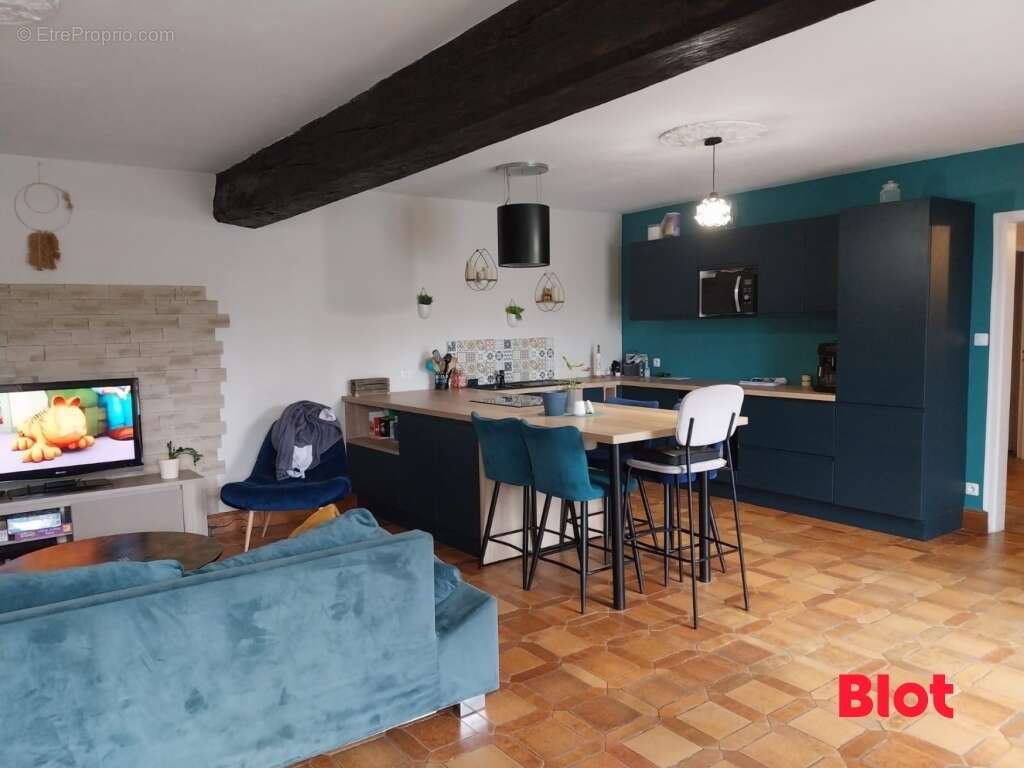 Maison à CHATILLON-EN-VENDELAIS