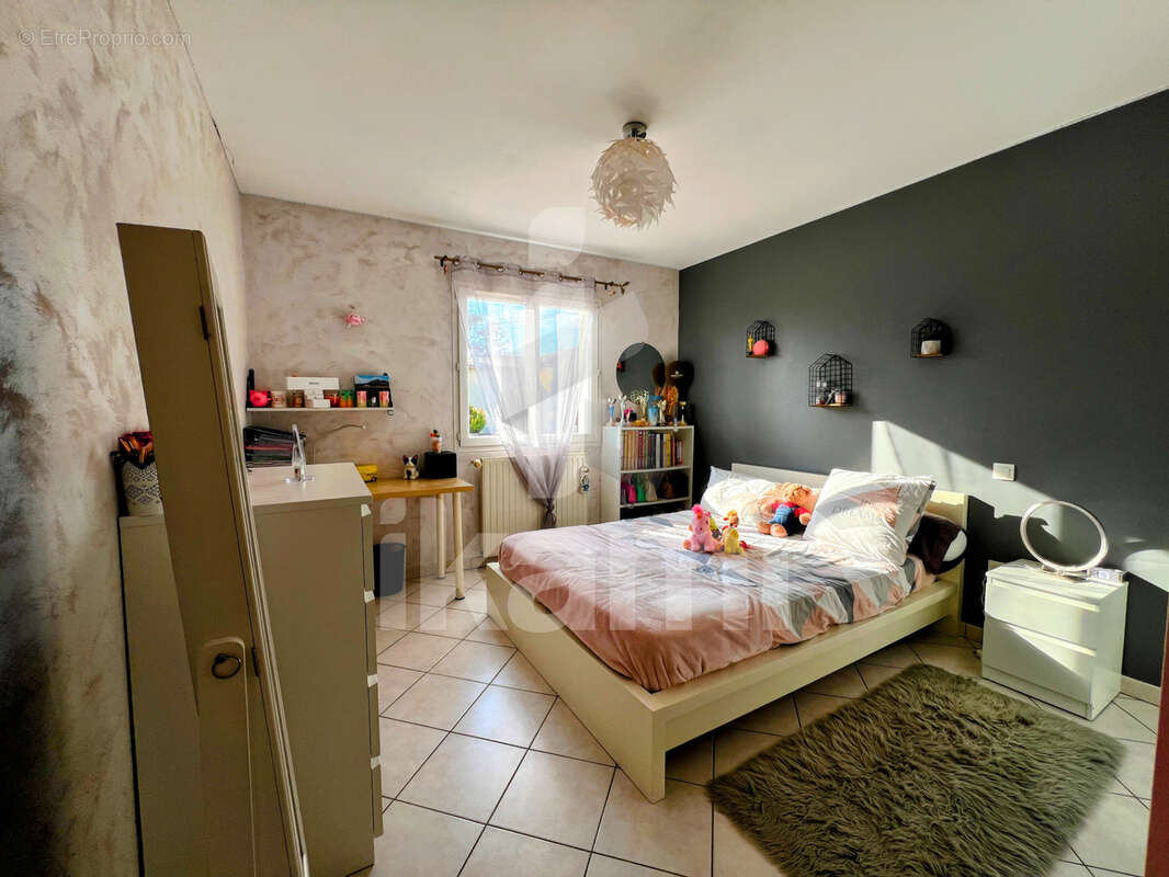 Maison à ROMANS-SUR-ISERE