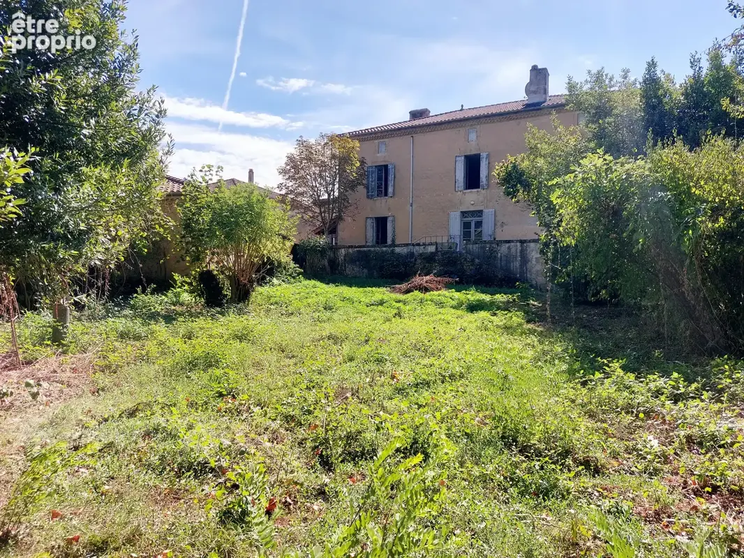 Maison bourgeoise 350 m2 avec jardin 2000 m2 en bordure du Canal - photo 2