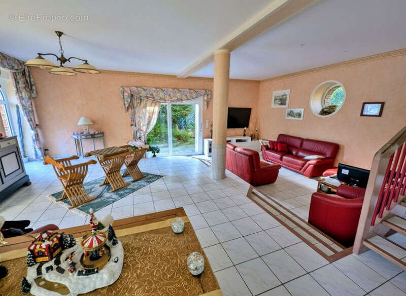 Maison à LA CHAPELLE-JANSON