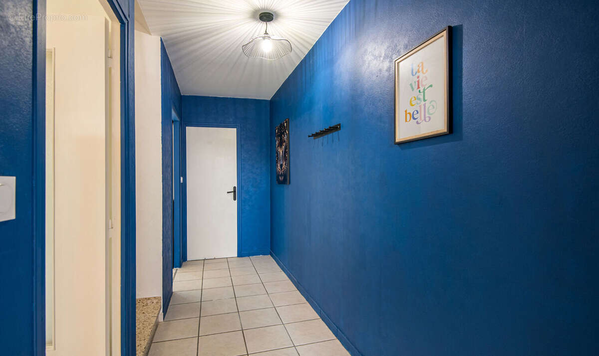 Maison à ONET-LE-CHATEAU