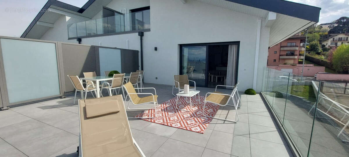 Appartement à EVIAN-LES-BAINS