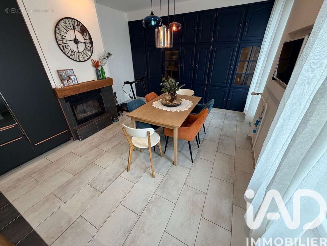 Photo 3 - Maison à VILLENEUVE-LE-ROI