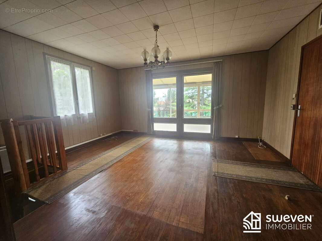 Maison à LABARTHE-SUR-LEZE