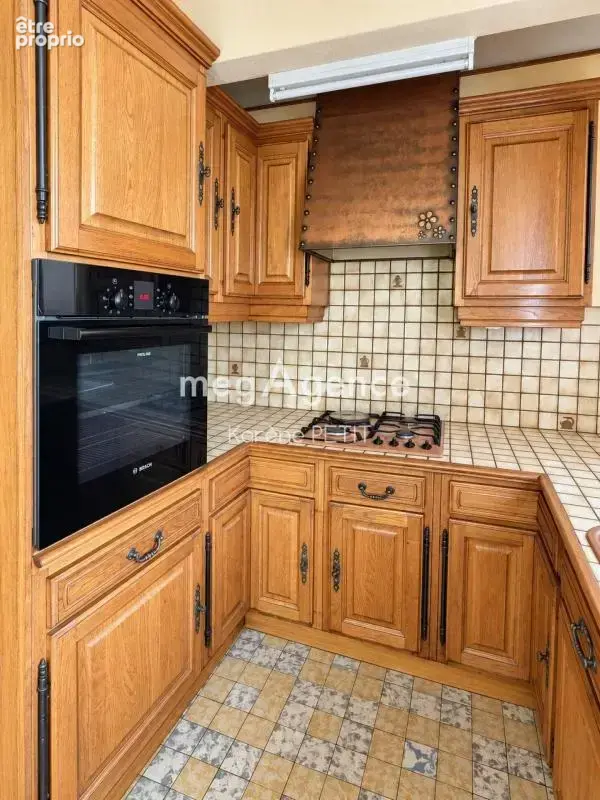 Maison familiale - beaux volumes et fort potentiel - photo 8