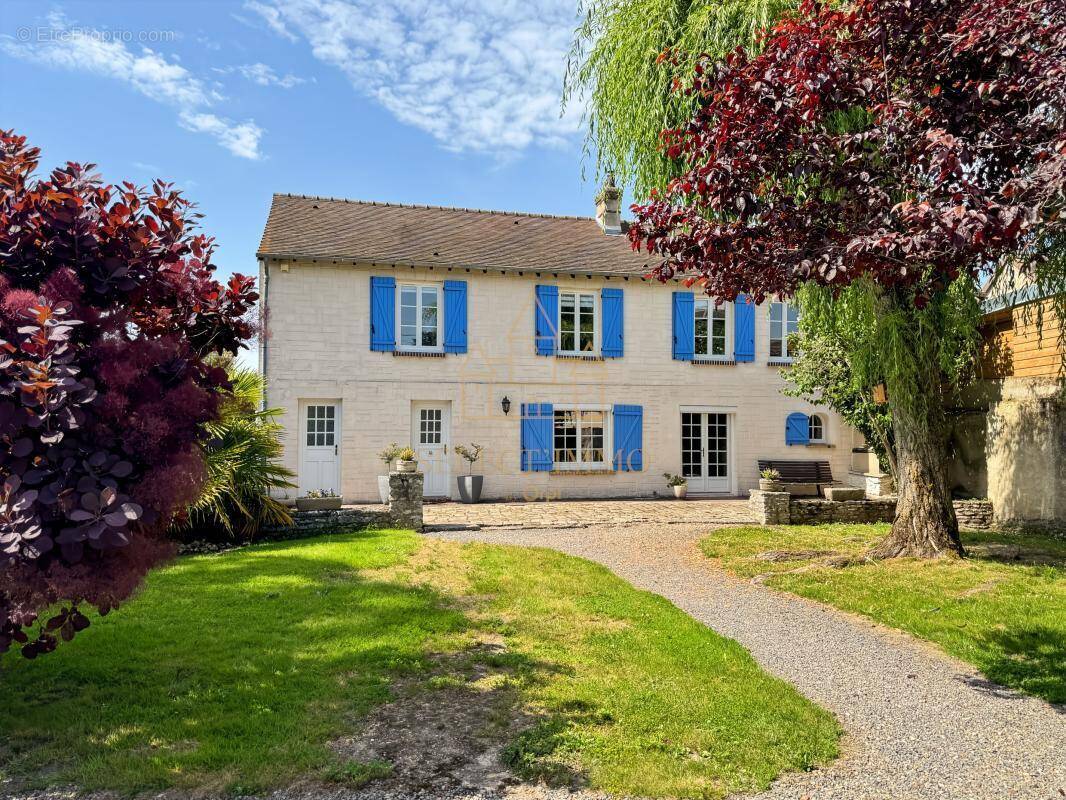 Maison à BREUILPONT