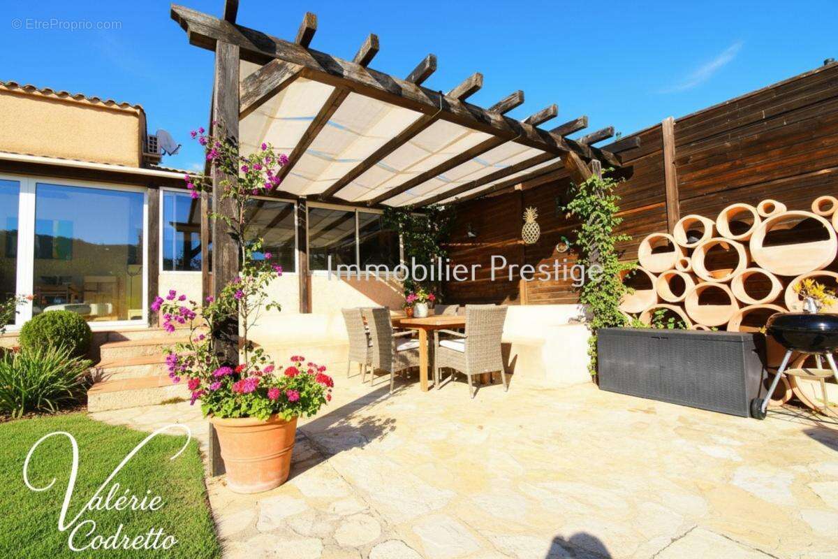 La moutonne – villa 185 m² – 6 chambres – piscine – terrain 1 996 m² – 4 grands garages 83260 - photo 10