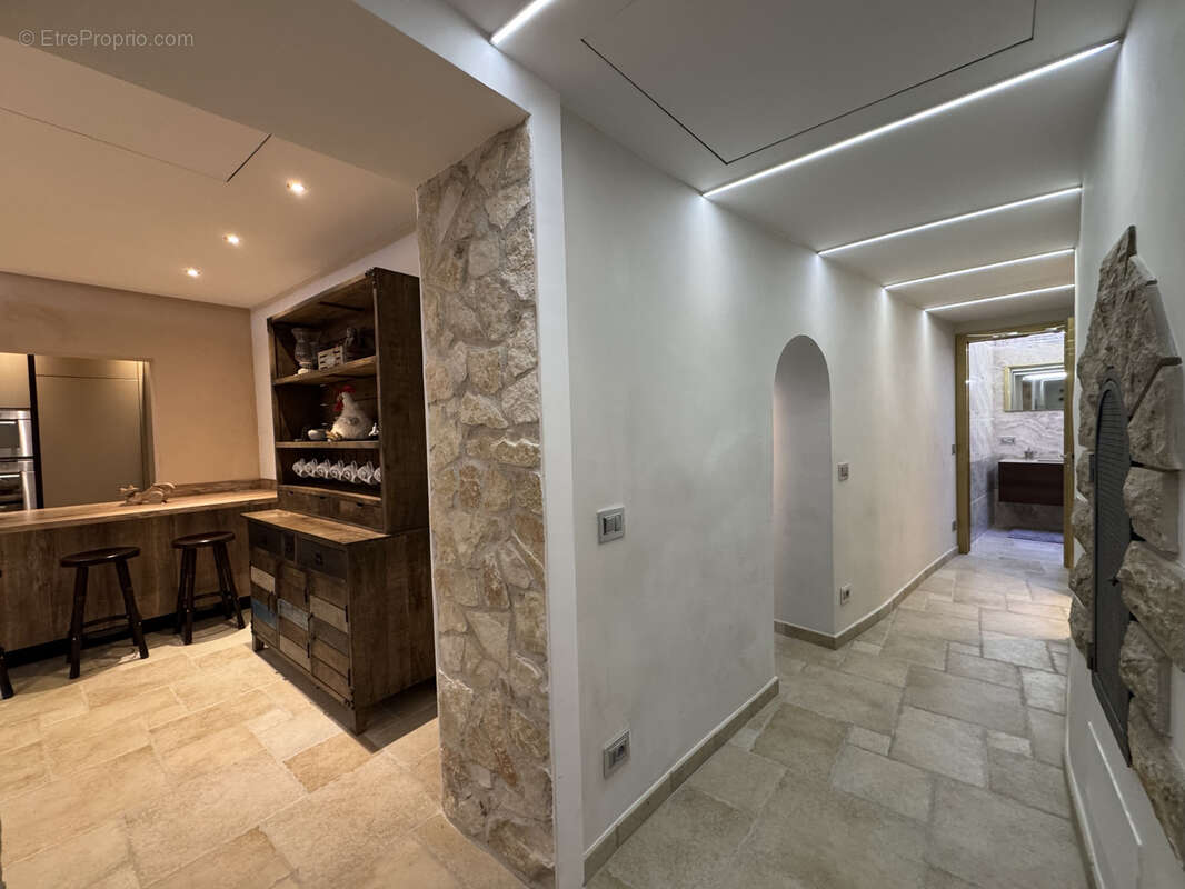 Appartement à LA TURBIE