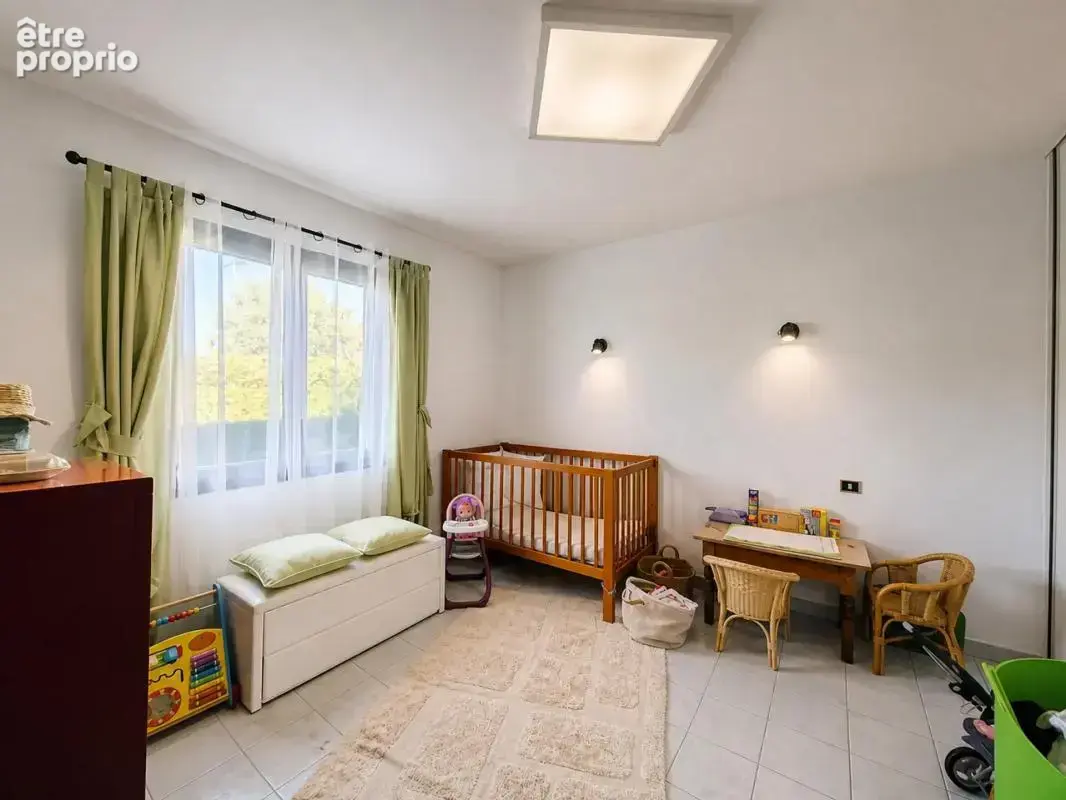 Maison de 8 pièces de 145 m² à Vinzier - photo 9