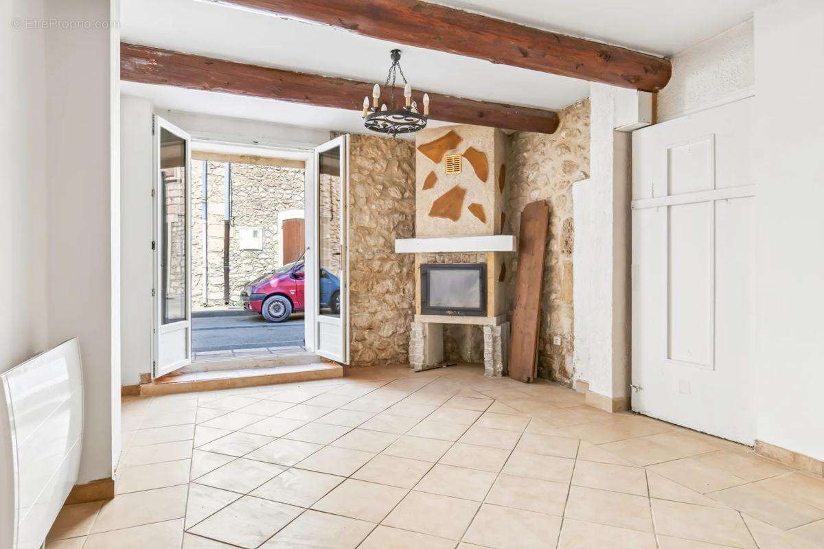 Maison de 4 pièces de 78 m² à La Roque-d'Anthéron - photo 3
