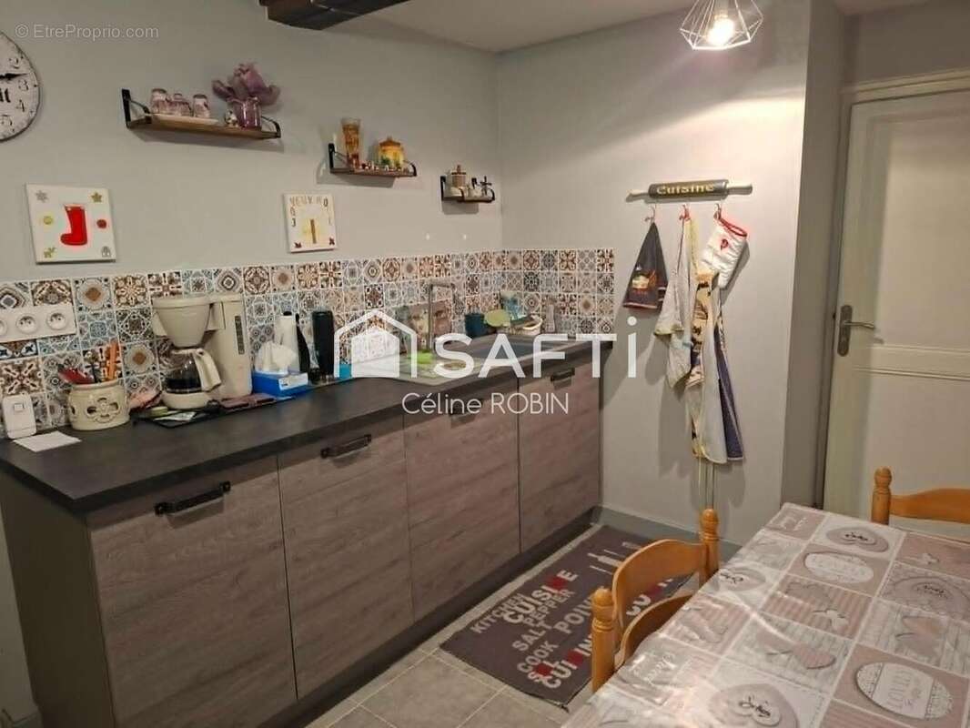 Photo 5