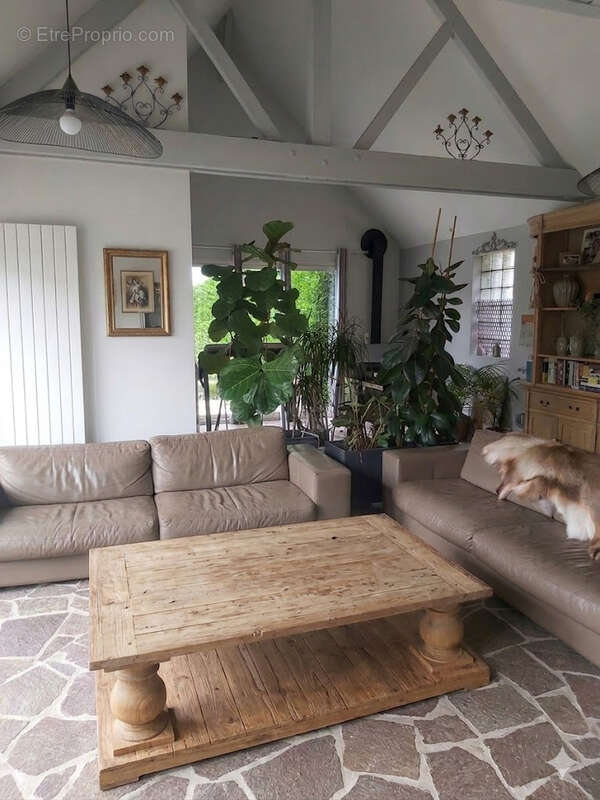 Maison à HOUDAN