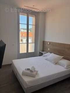 Exclusivite- cannes banane--dernier etage, tres beau 3p dans immeuble bourgeois - photo 10