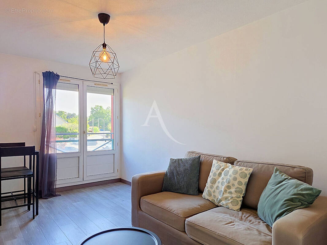 Appartement à LONS