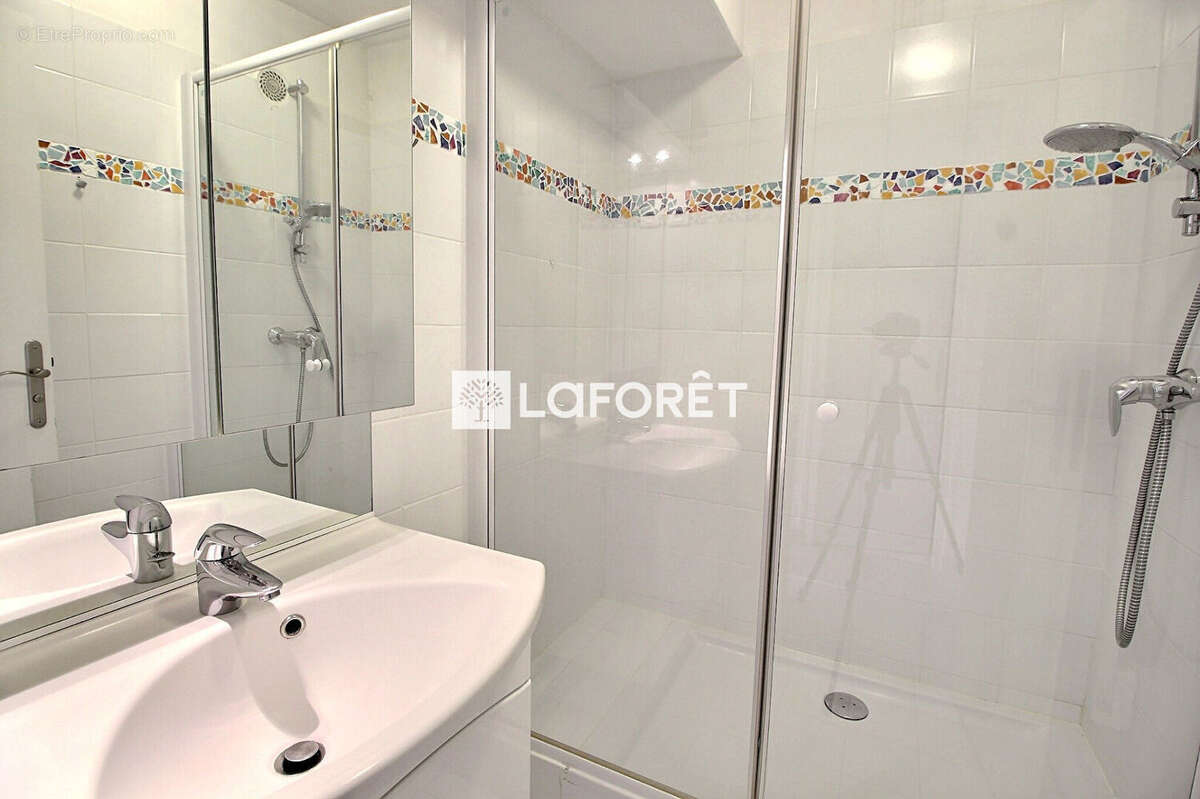 Appartement à SURESNES