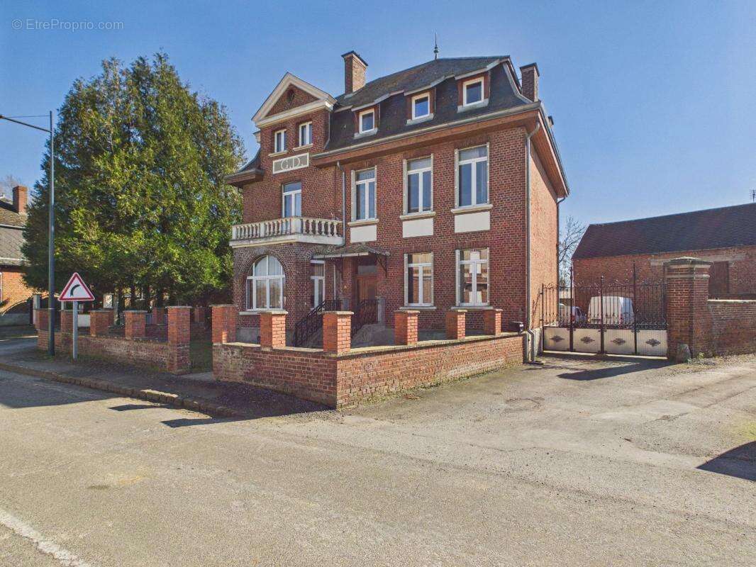 Maison à VENDHUILE