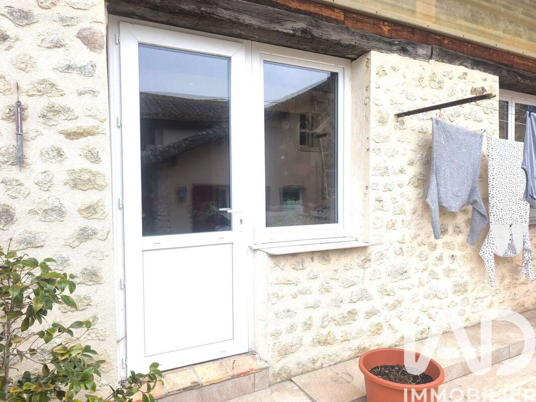 Photo 3 - Maison à MONTGUYON