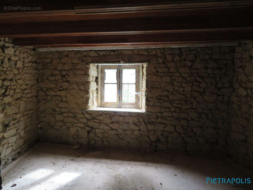 Maison 134 m² à Claveisolles  - photo 9