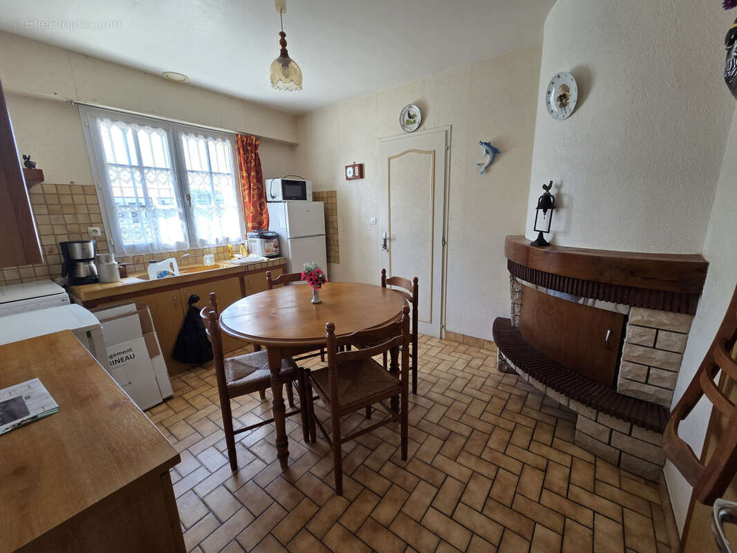 Maison à SAINT-JULIEN-DES-LANDES