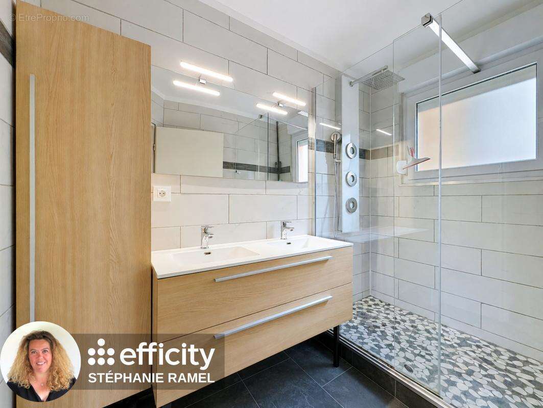 Appartement à MARIGNIER
