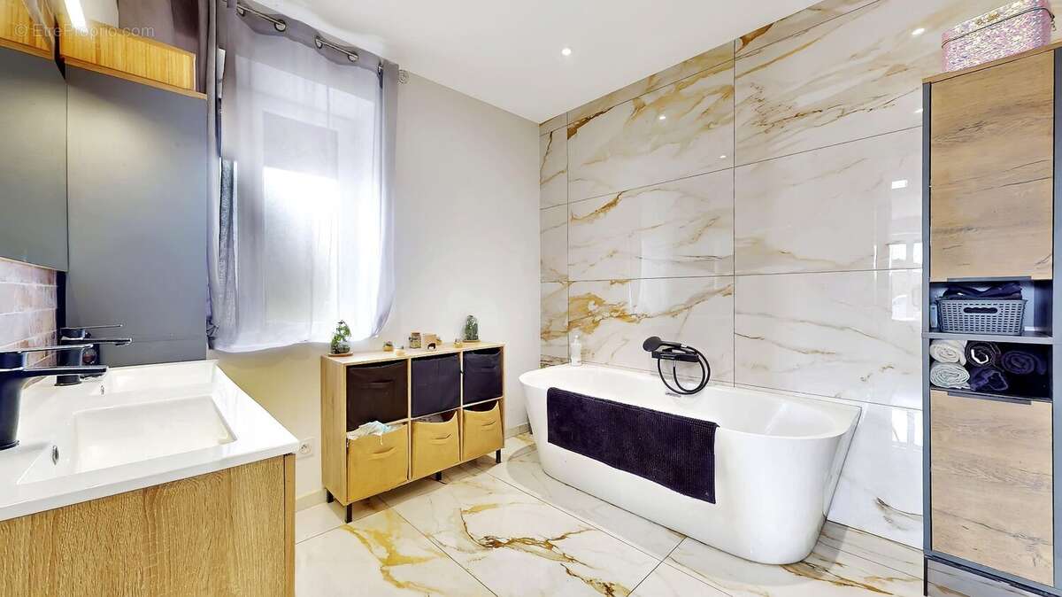 Maison à ANDANCETTE