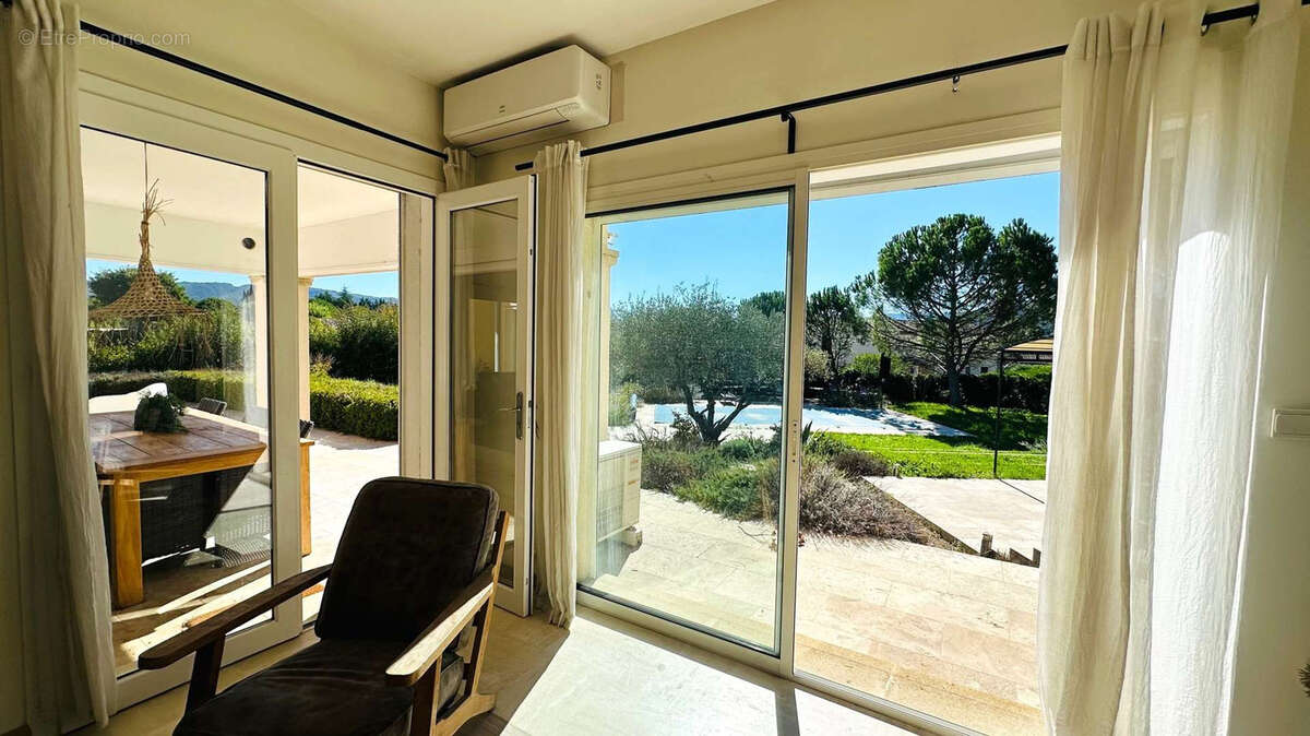 Maison à VAISON-LA-ROMAINE