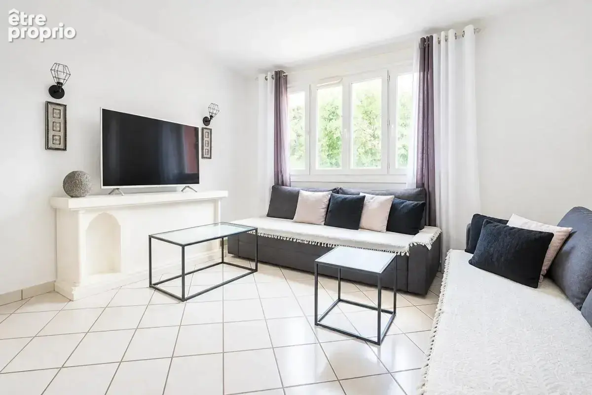 Appartement de 4 pièces de 81 m² à Livry-Gargan - photo 4
