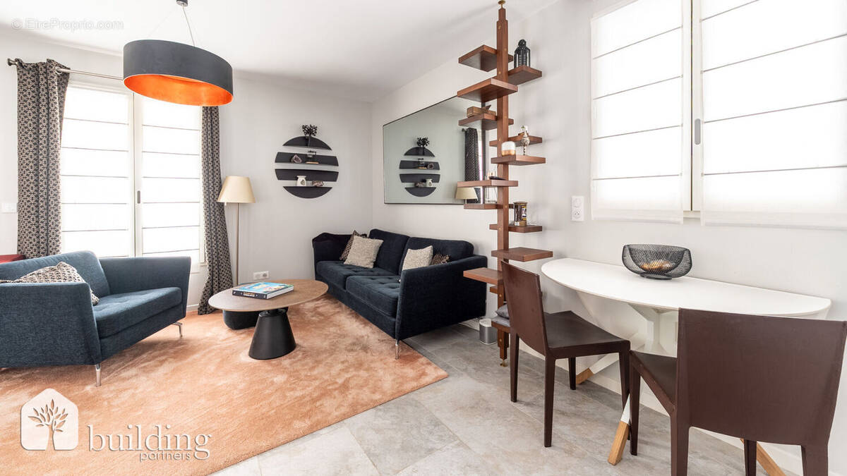 Appartement à PARIS-17E