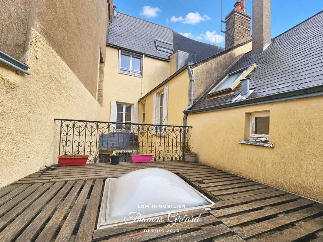 Maison ancienne 156 m² 4 chambres avec cour et balcon – Hyper centre Châteaudun - DPE en D - photo 11