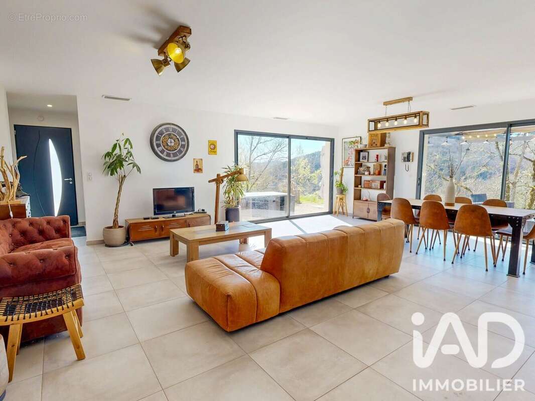 Maison 168 m² à Le Bugue  - photo 3