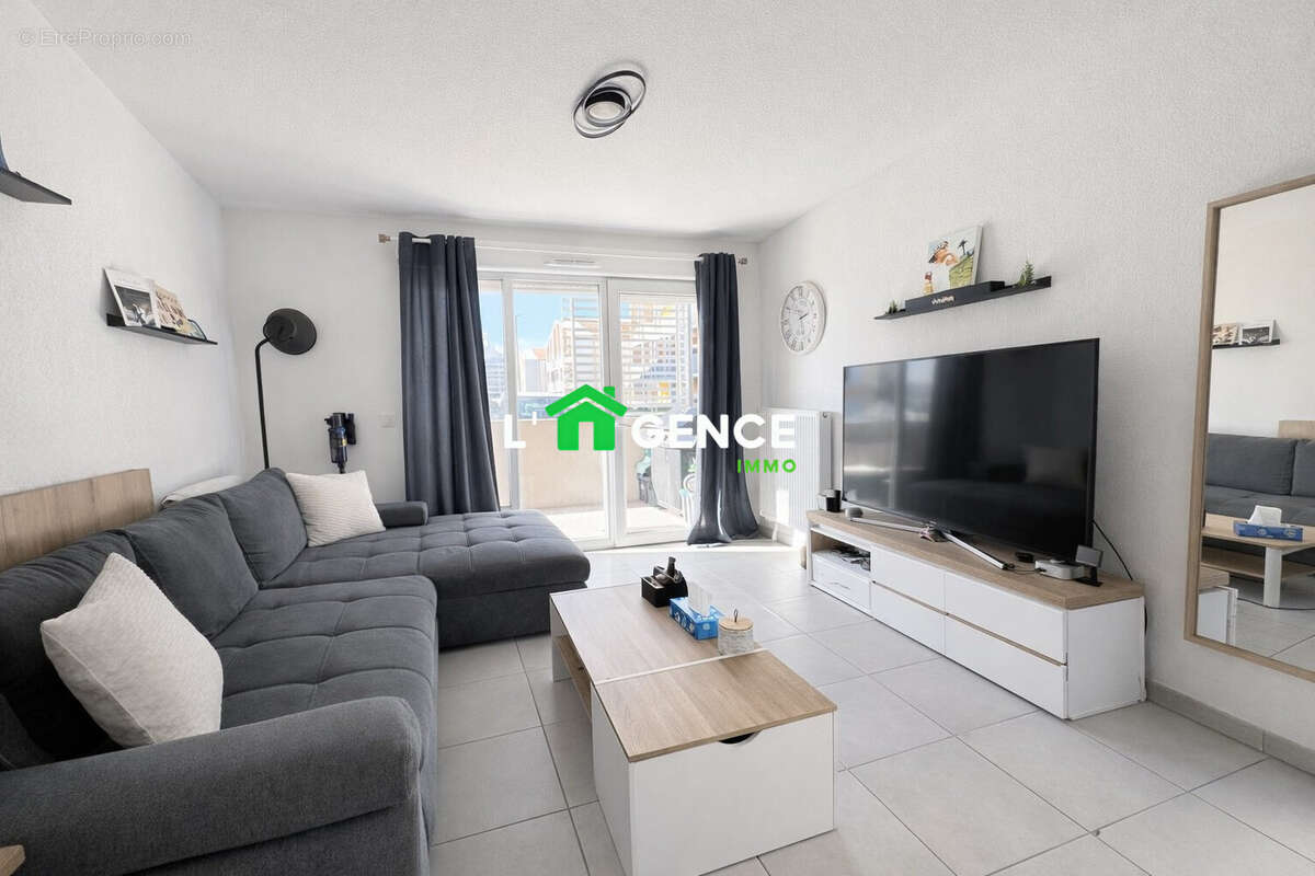 Appartement à PORT-DE-BOUC