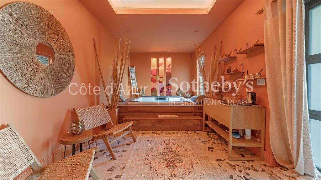 Villa contemporaine de luxe avec vue mer, 7 chambres, piscine et spa à vendre à Ramatuelle - photo 14