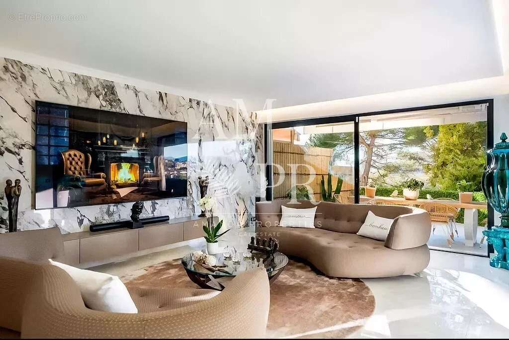 Appartement à LE CANNET