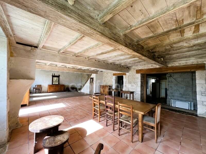 Maison à SAINT-PALAIS-DE-NEGRIGNAC