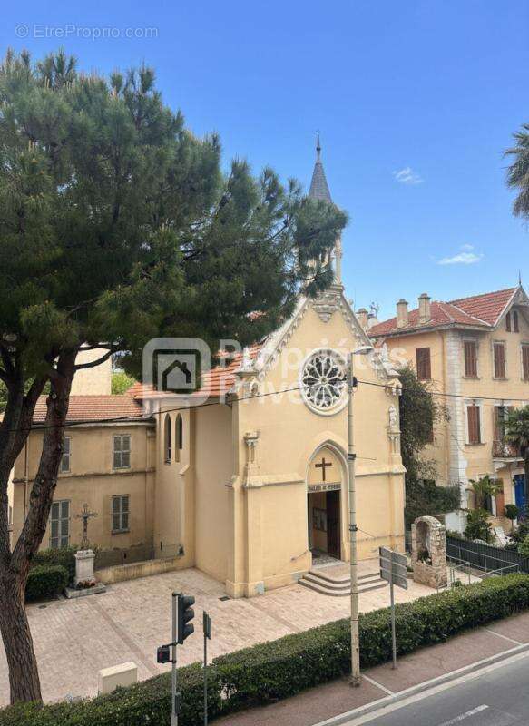 Appartement à VALLAURIS