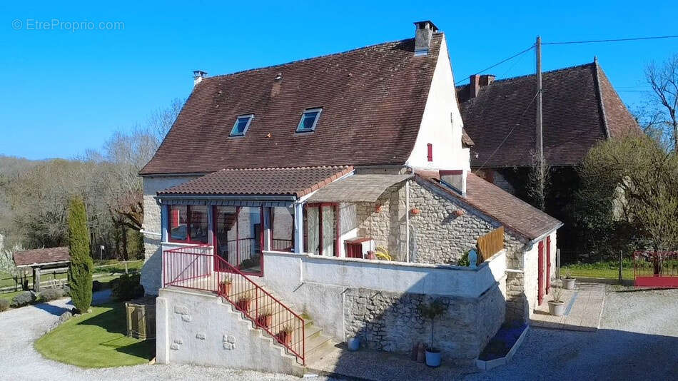 Maison à GINOUILLAC