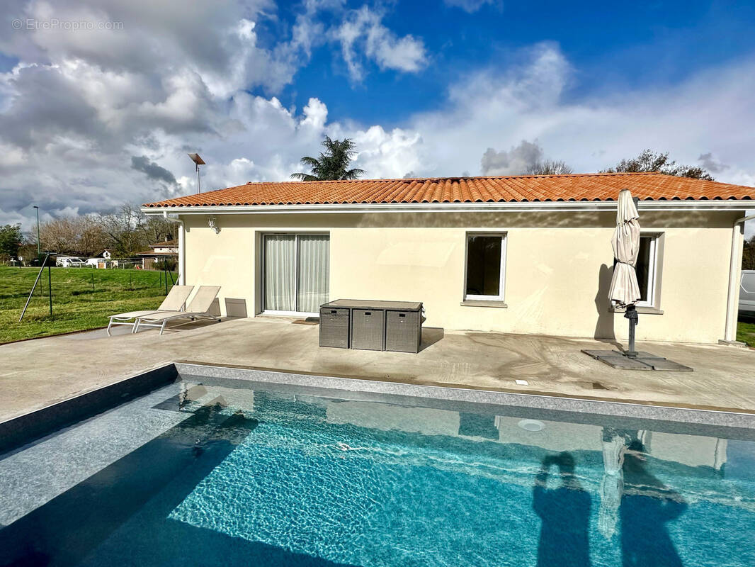 Maison à SAUGNACQ-ET-MURET