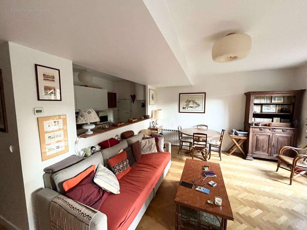 Appartement à VERSAILLES