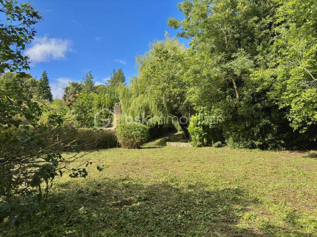 Maison en pierre – beau potentiel dans un hameau de caractère - photo 10